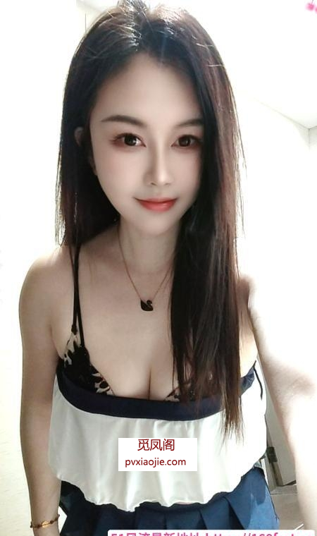 苗条性感少妇